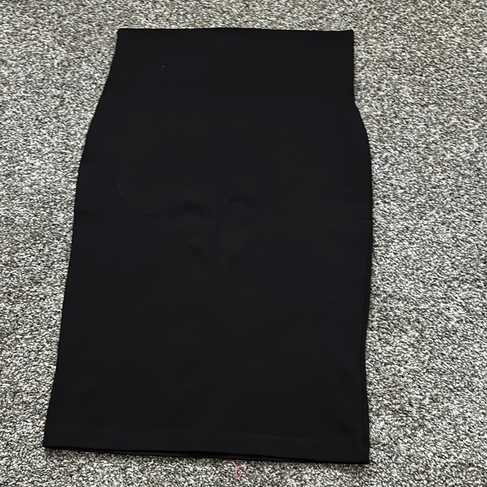 Windsor Black Knee-Length Pencil Skirt for Work